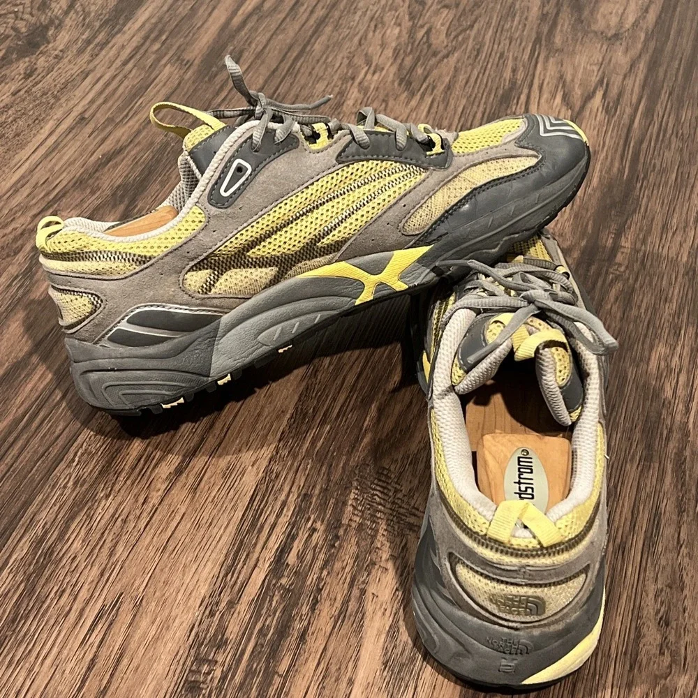 The North Face Womens  Never Stop Exploring Yellow Beige Grey  Hiking Shoes 10